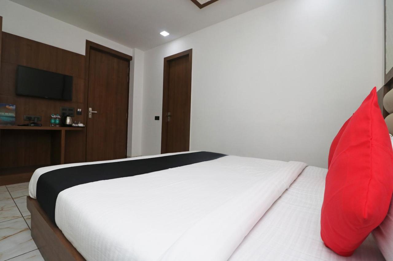 Hotel Grand Sparrow Inn Agra  Bagian luar foto