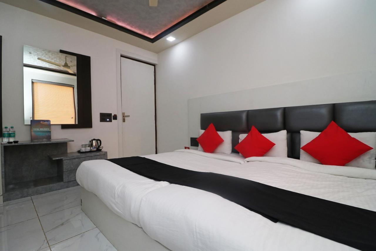 Hotel Grand Sparrow Inn Agra  Bagian luar foto